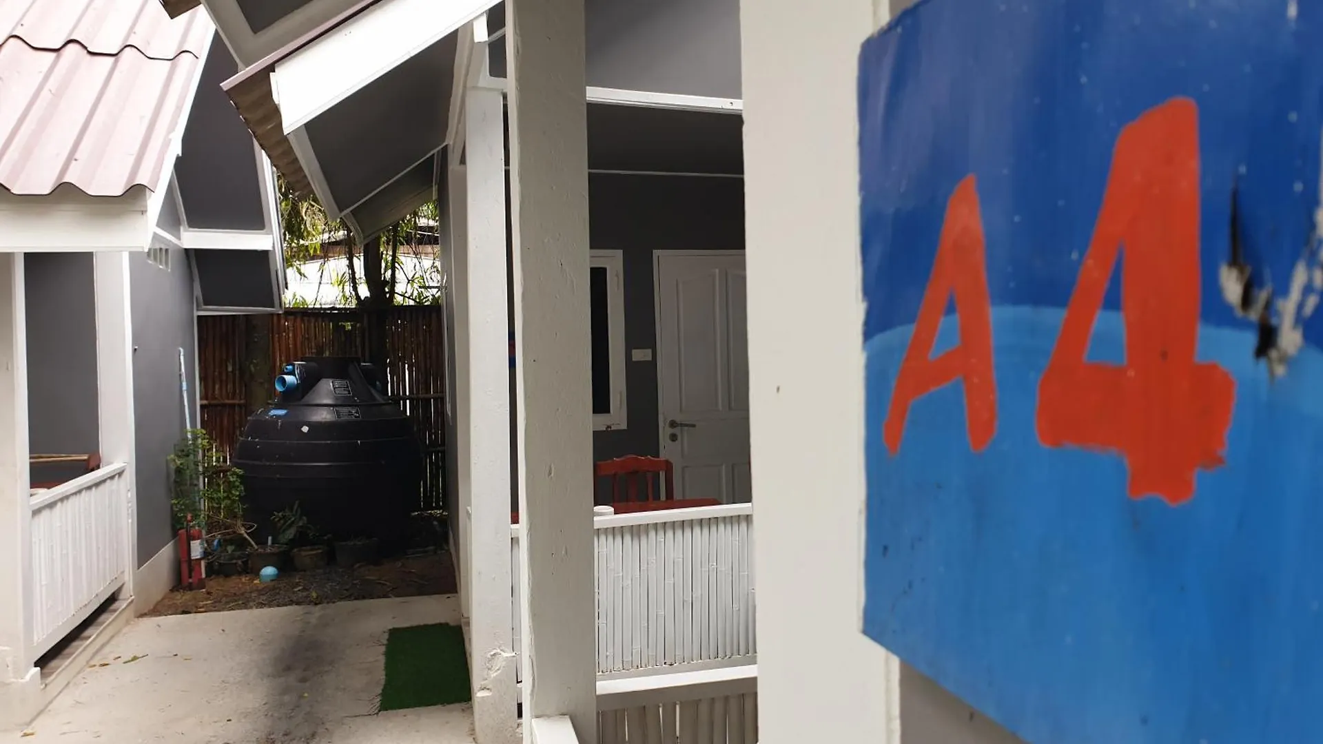New Harrys Sunset Resort - Klong Nin Beach Ко-Ланта