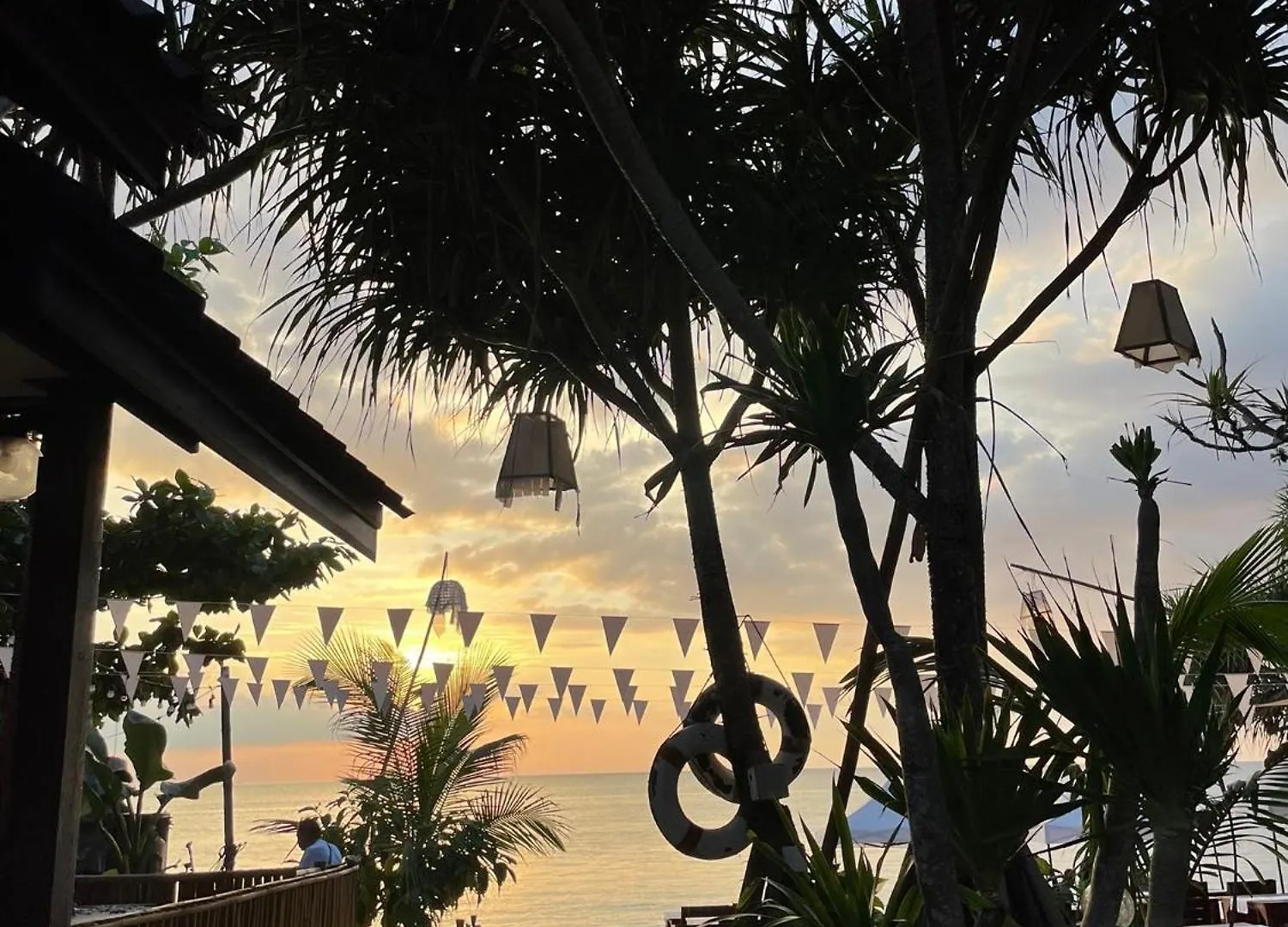 New Harrys Sunset Resort - Klong Nin Beach Ko Lanta