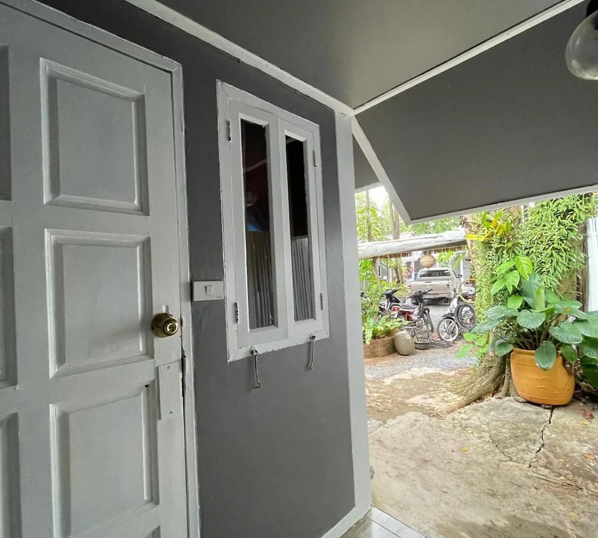 New Harrys Sunset Resort - Klong Nin Beach Ko Lanta